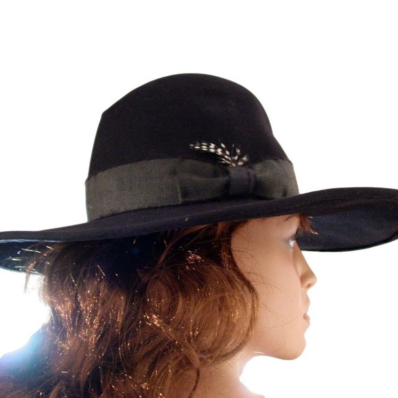 YESTADT MILLINERY Peaks $350 Black Fur Felt Wide Brim Hat Women\'s M (22.5\